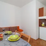 Lejlighed 3 Podstrana