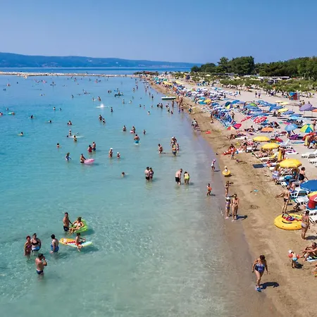3 Apartamento Podstrana